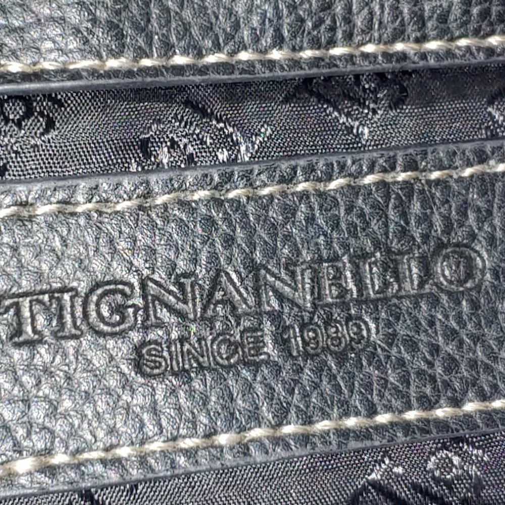 Tignanello Pebble Black Leather Hobo Bag - Picture 4 of 8